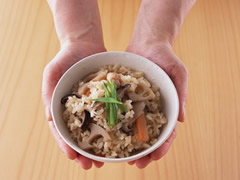 鶏肉の炊き込みご飯